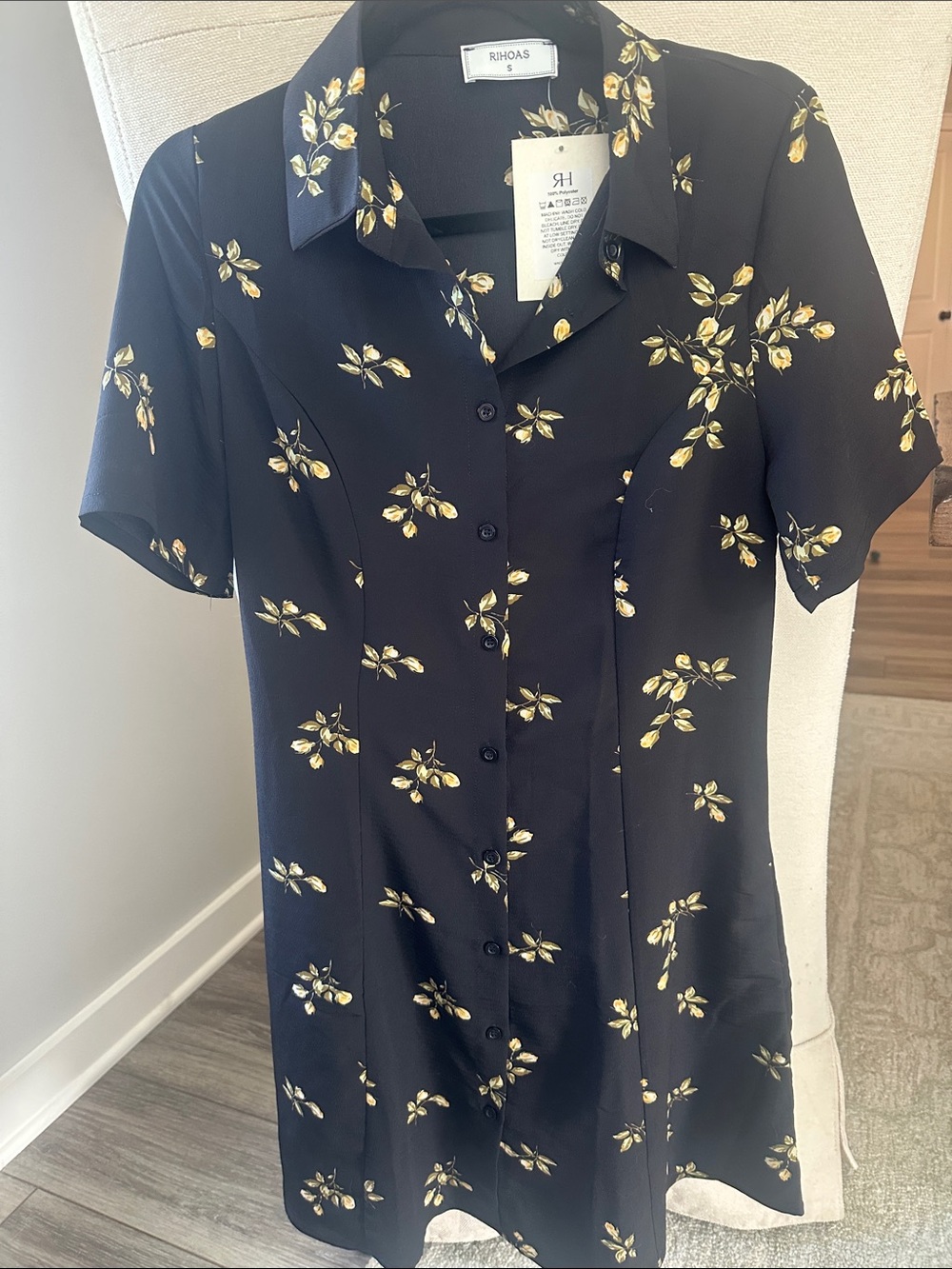 NWT RIHOAS Black Short-Sleeve Button-Front Dress with Yellow Floral Print